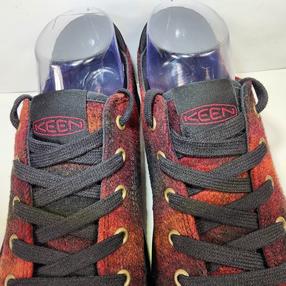Keen Elsa IV Plaid Wool Shoes Womens 9 Red Black Flannel Flat Skate Sneaker - Picture 7 of 13